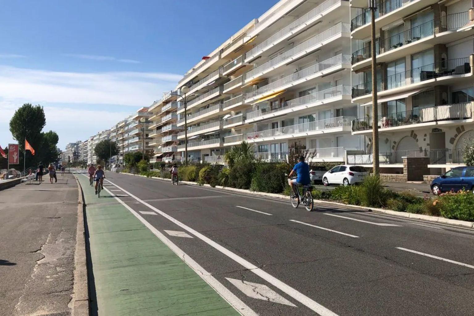 VTC La Baule — chauffeuse privée électrique, front de mer — VTC By DiDy